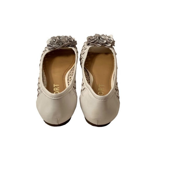 Report White Open Cutwork With Flower Embellishment Flat Shoes Size 10 - Picture 4 of 7